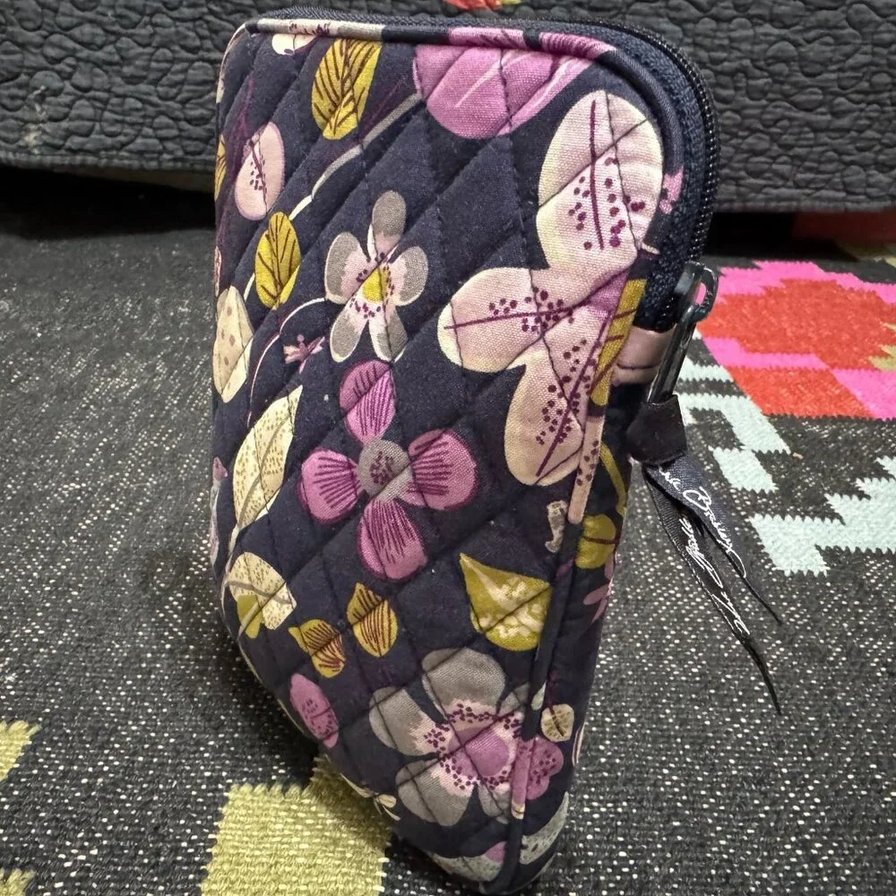 Vera Bradley Floral Nightingale Pattern Quilted Tablet Zippered Pouch, 2011